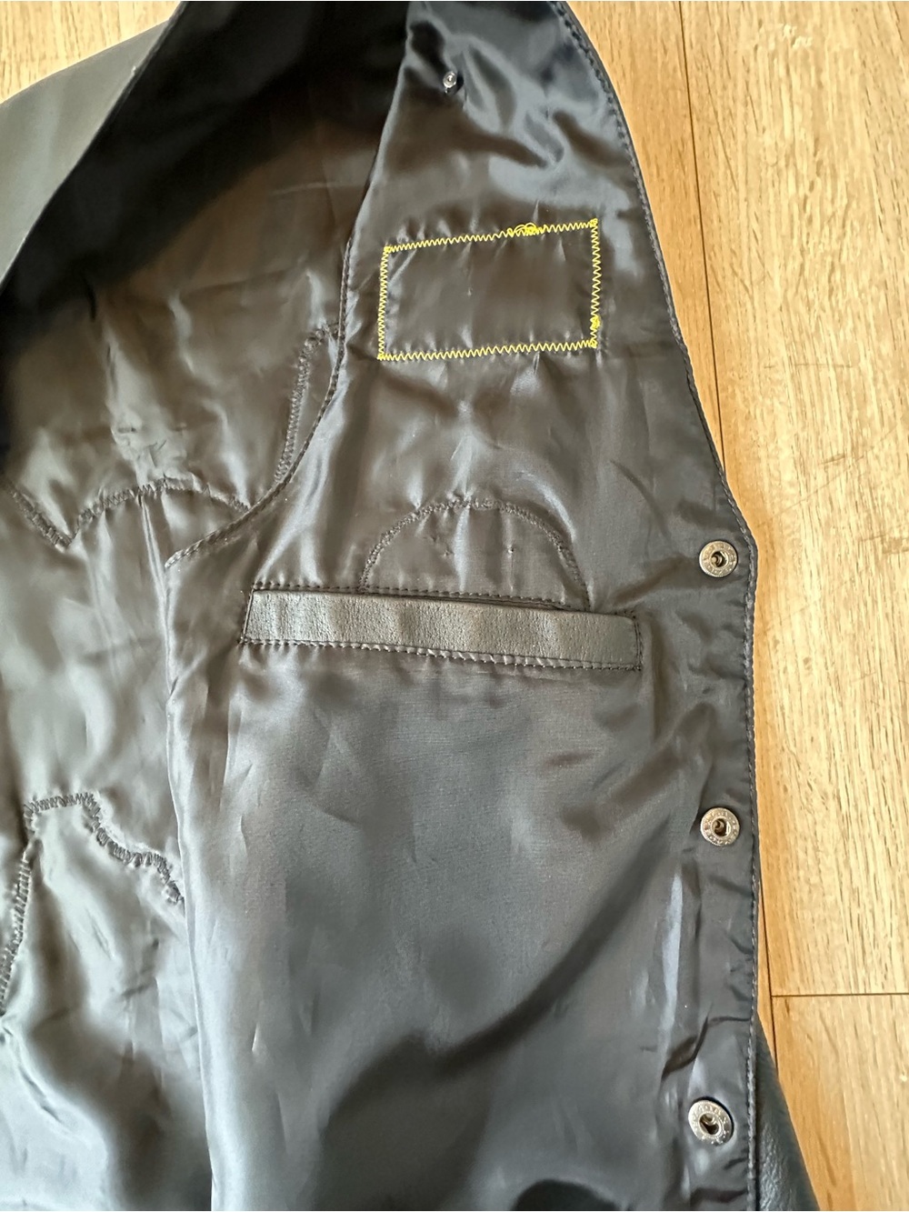 Vintage Style Genuine Leather Biker Vest Patriotic Eagle Motorcycle USA 2XL - Picture 9 of 12